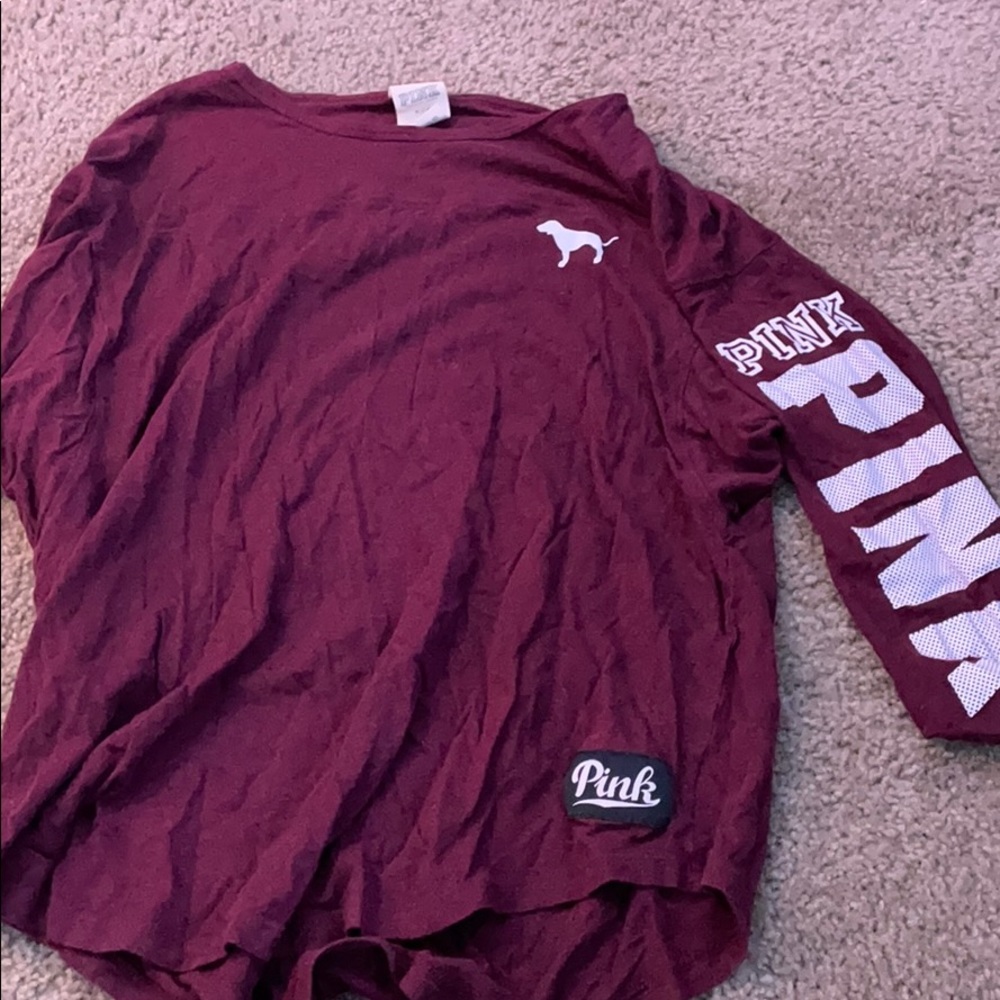 pink t shirt